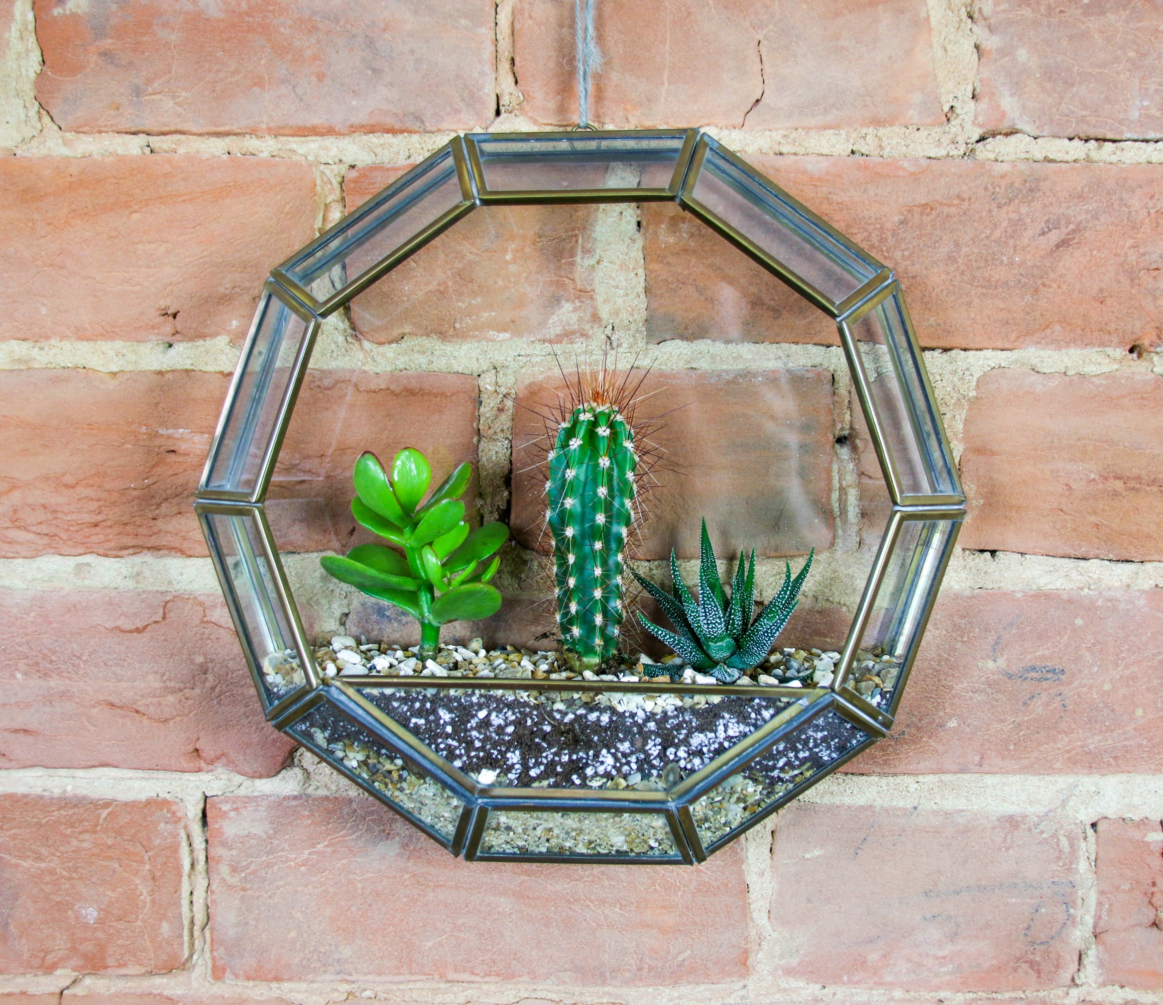 Metal and glass plant container for delivery in the UK